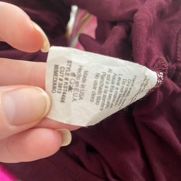 ❤️❤️ Fashion Nova Burgundy Red Fit Flare Pants - Picture 3 of 3